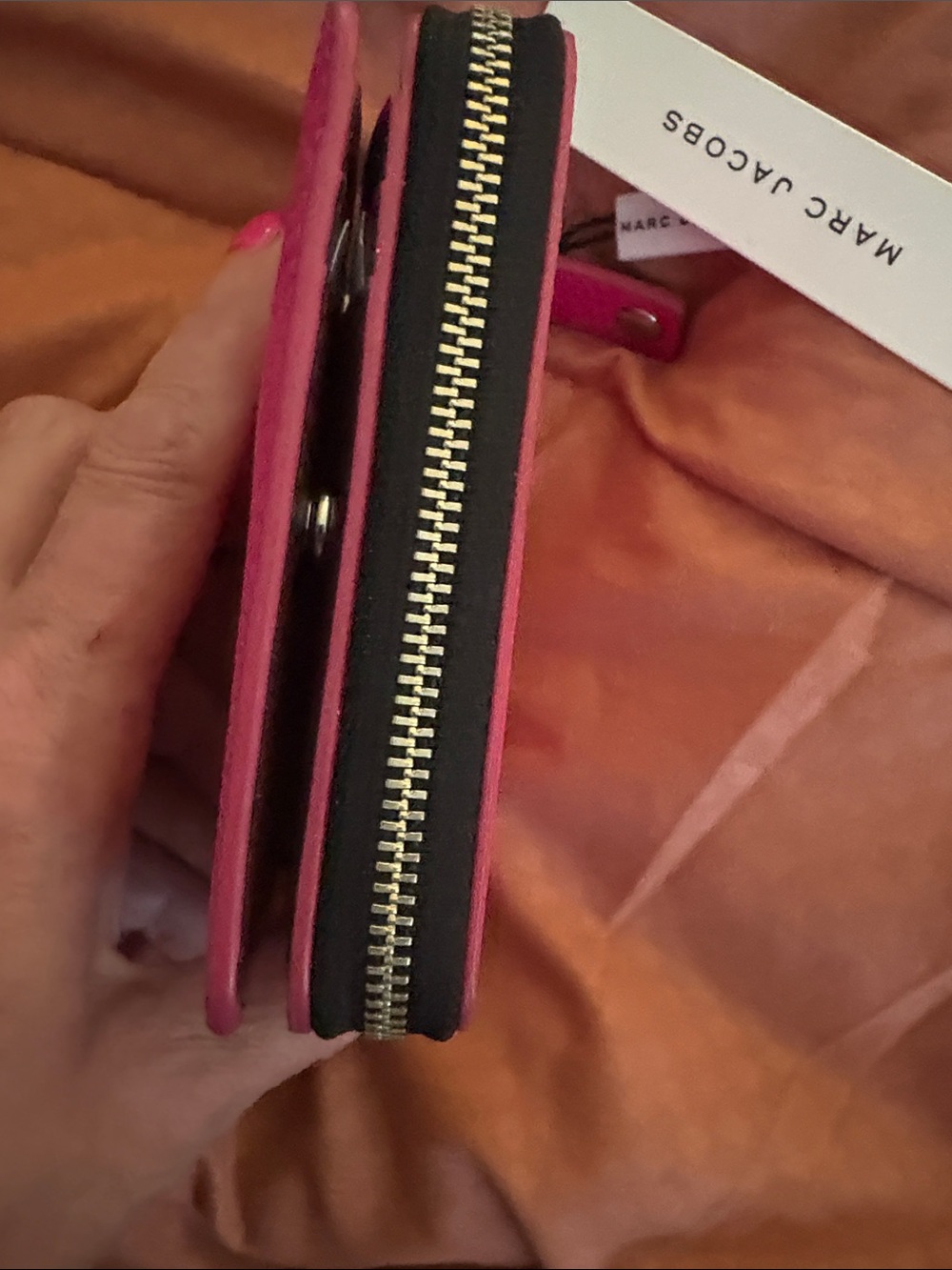 Marc Jacobs Hot Pink Pebbled Leather Zip Card Holder - Picture 5 of 7